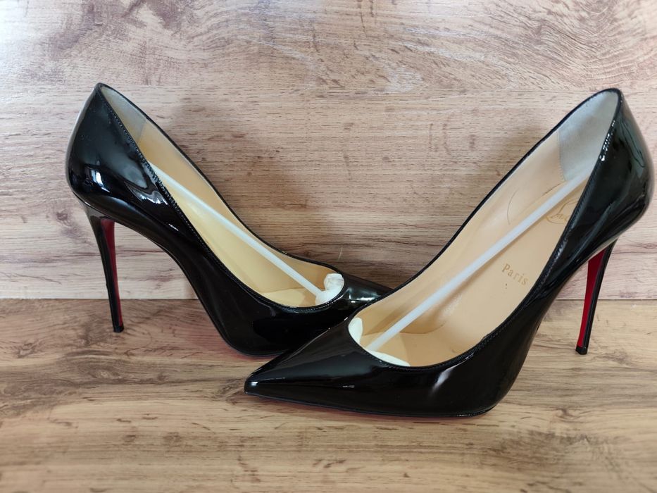 Продам оригинальные Лабутены