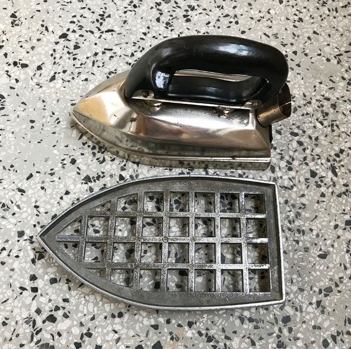 Българска електрическа ютия, модел “Ракета”