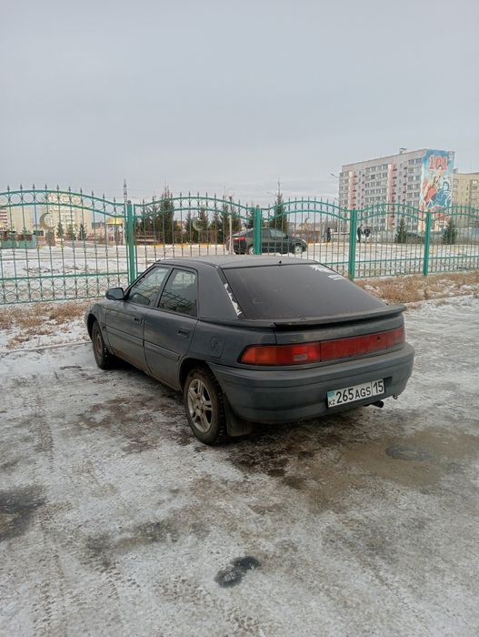 Продам срочно Mazda 323