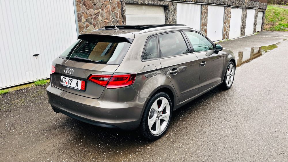Vand Audi A3 06.2014 S-Line 2.0tdi 150cp Panorama xenon inc scaune mavi pdc