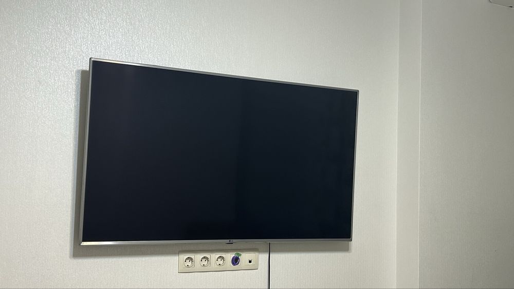 Продам телевизор LG 55 дюймов Smart TV