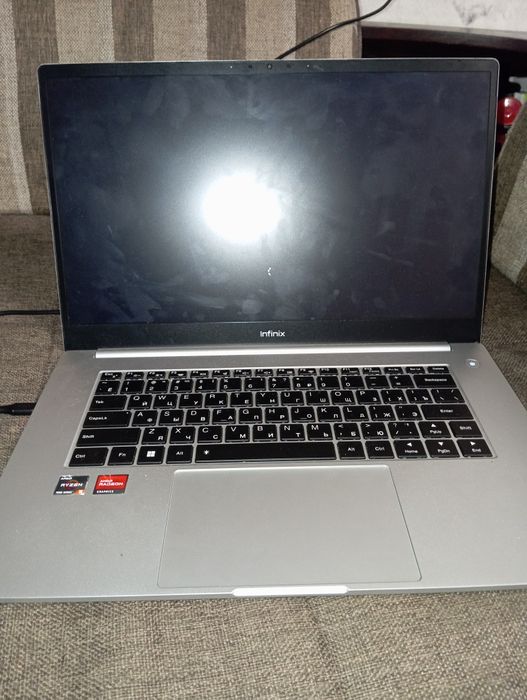 Продам срочно ноутбук