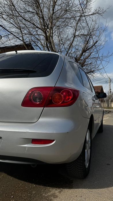 MAZDA 3 2004 — imagine 5