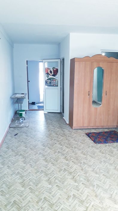 Продаётся квартира районе титове  40 кв м