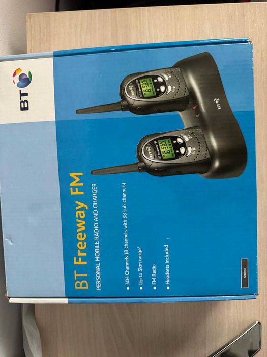 Set 2 Stații Walkie-Talkie BT Freeway FM — PMR, Radio FM, Încărcător, Noi