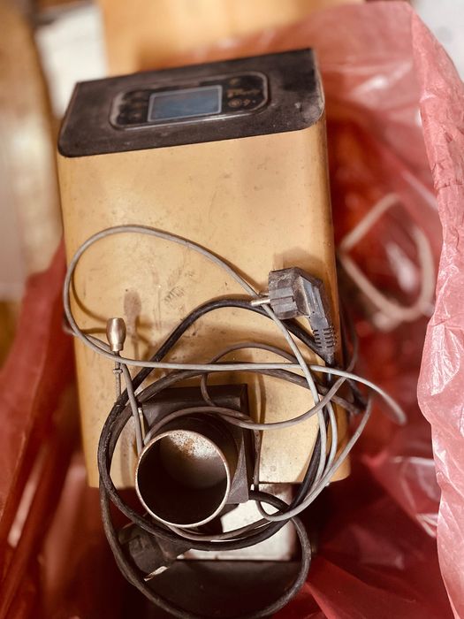 Комбиниран котел на дърва и въглища с горелка на пелети