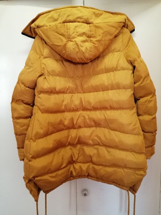 Дамско зимно яке, в прекрасен наситен жълт цвят горчица