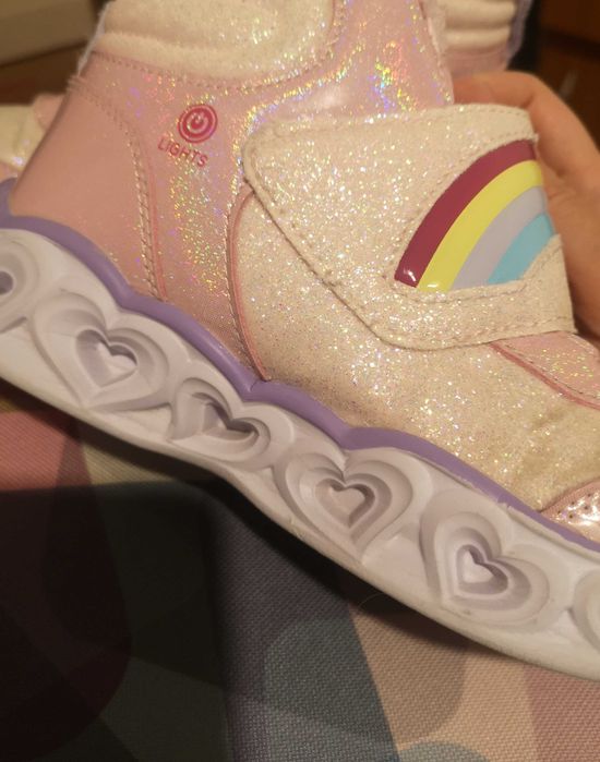 Skechers nr. 32 cu luminite