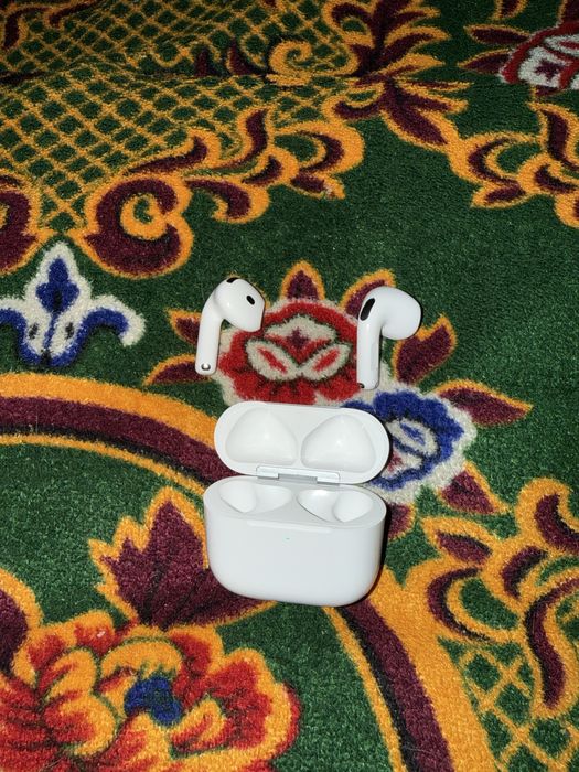 Наушники HOCO.