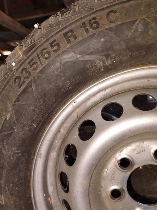 Roti cu cauciucuri Mercedes sprinter