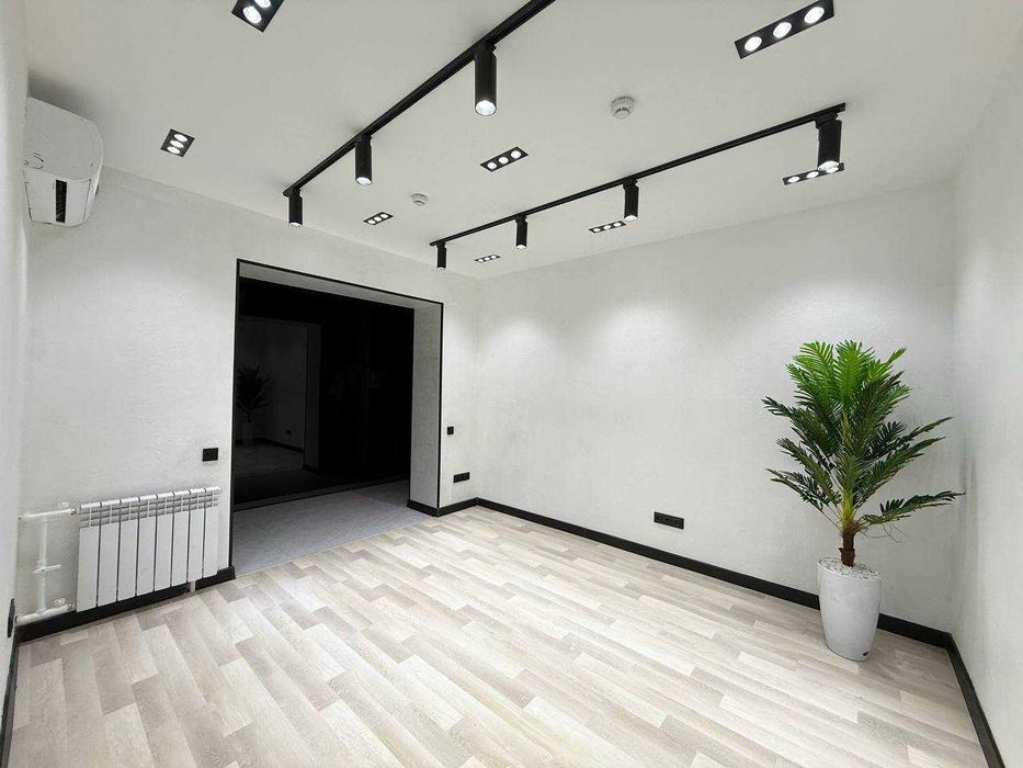 НЕЖИЛОЕ Помещение ПРОДАЕТСЯ  ор-р Ичан кала 80 кв.м.