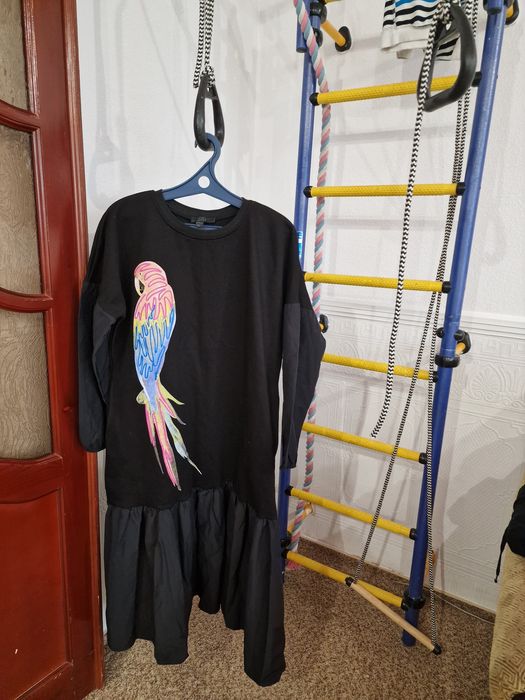 Срочно продам платье новое