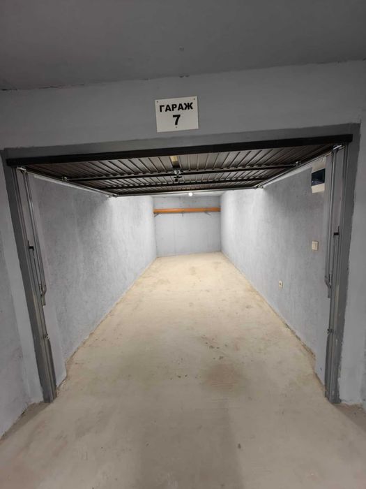 Дава се под наем Гараж / Паркомясто в Варна, Център - 22 кв.м за 127.5 € - Снимка #1