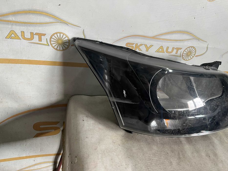 Far dreapta Ford Transit dupa 2020 Europa cod GK31-13W029-BA