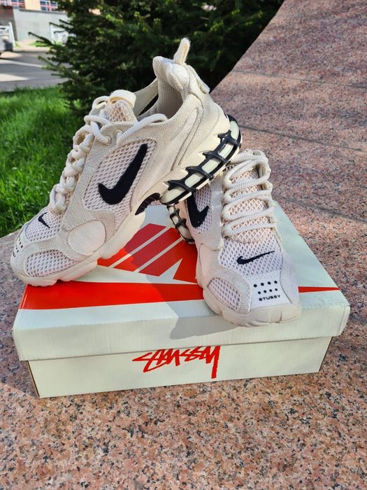 Кроссовки Nike Stussy