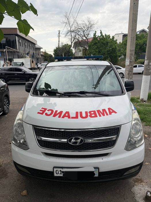 Cкорая машина Hyundai H1