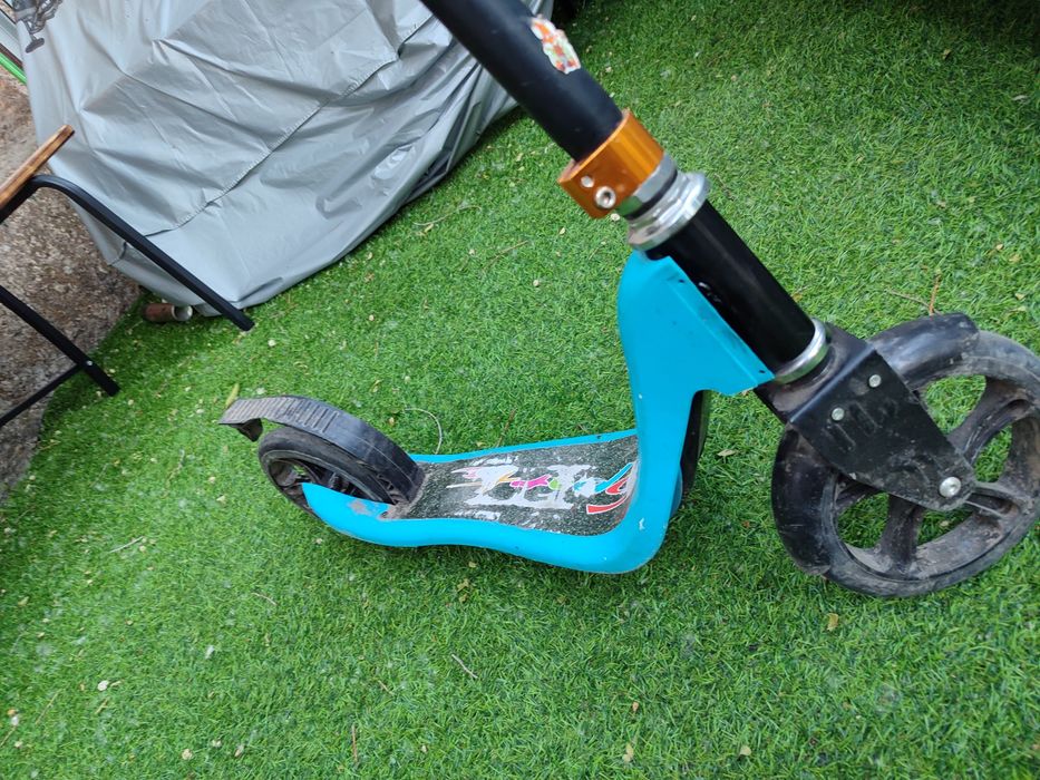 Продам самокат в хорошем состоянии