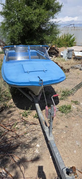 Продаётся лодка ОБЬ 3 с двигателем