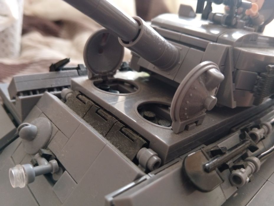 Аналог Лего танк