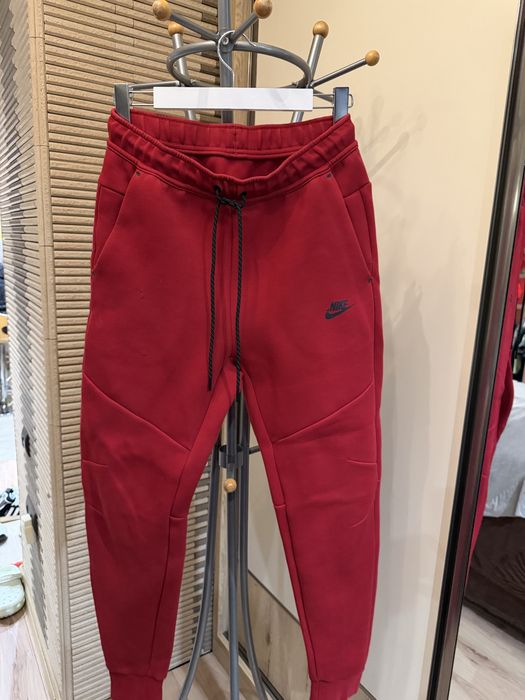 Мъжко долнище Nike Tech FLC