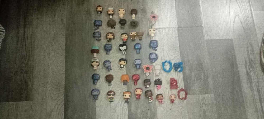 Вся коллекция Киндер joy очень странные дела