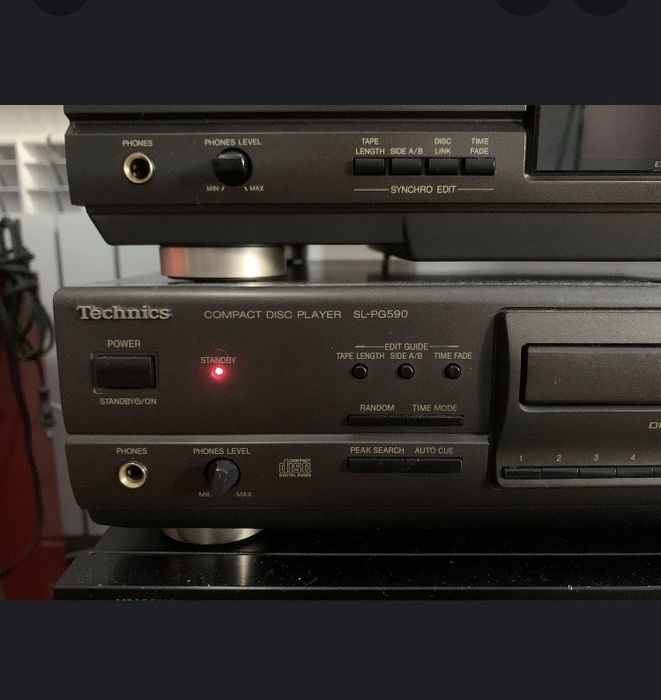 Проигрыватель компакт-дисков Technics SL-PG590