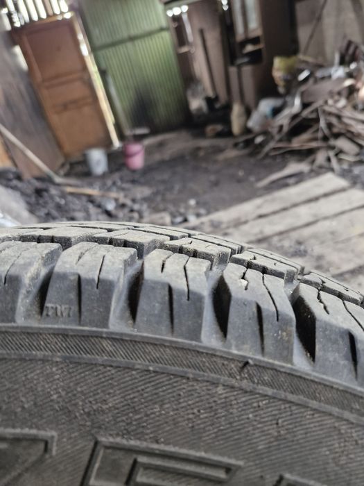 Покрышки  на уаз