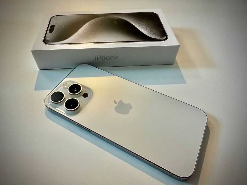 IPhone 15 pro max  Natural Titanium 256gb (опция за пакет устройства)
