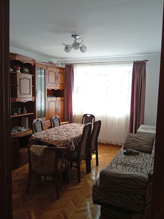 Apartament 3 camere de inchiriat