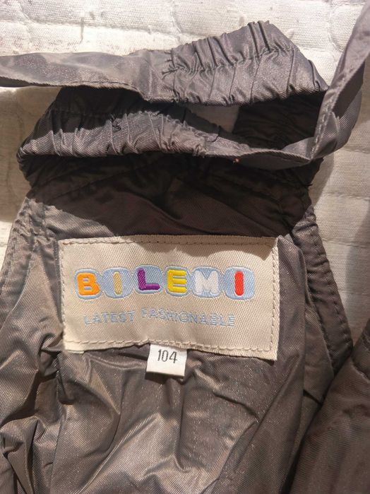 Продаются б/у фирменные зимние куртки для девочек (оригинал, Турция).