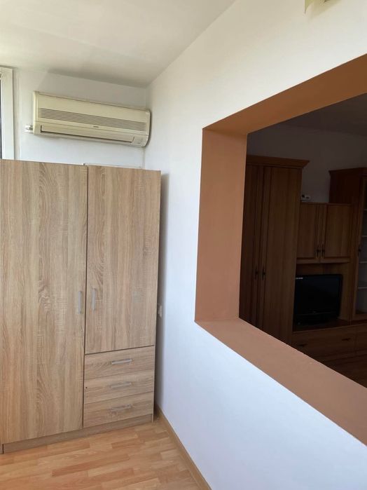 Inchiriez apartament cu o camera in zona Girocului