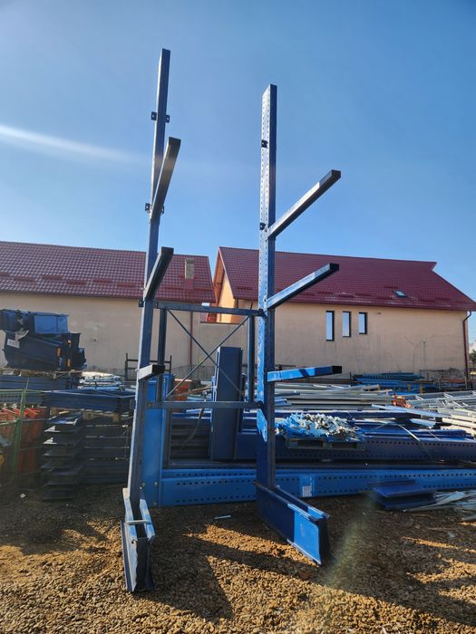 Rafturi metalice