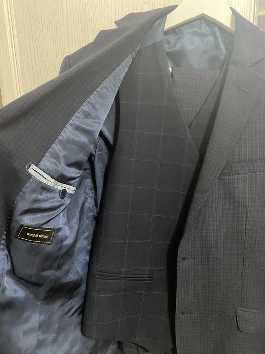 Продаётся Костюм