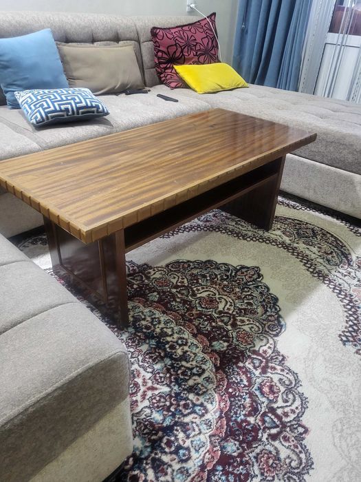 Журнальный столик