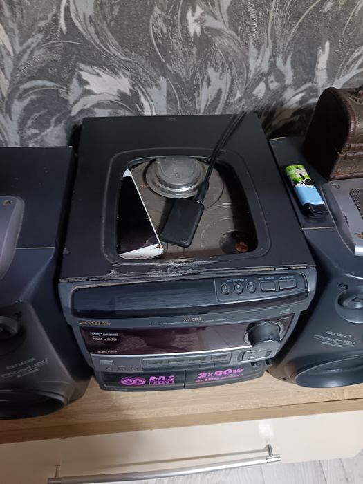 aiwa v900 barter za sony rxd
