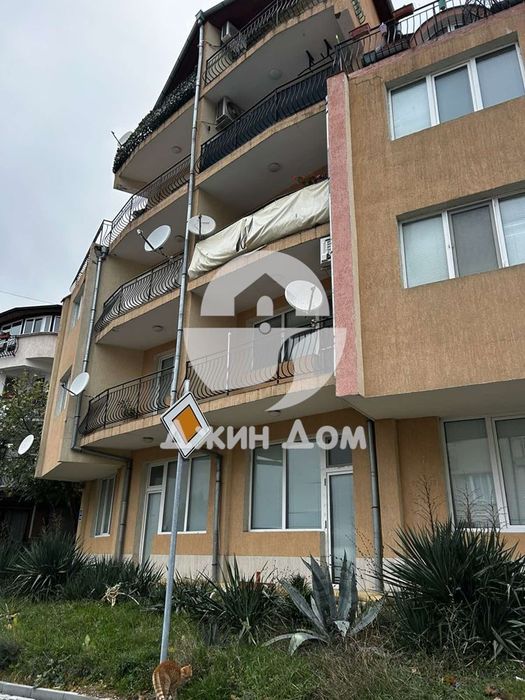 Тристаен апартамент с ГЛЕДКА КЪМ МОРЕТО и БЕЗ ТАКСА ПОДДРЪЖКА в гр. С
