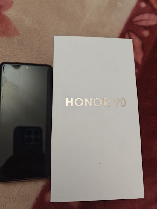 Продам телефон Honor 90