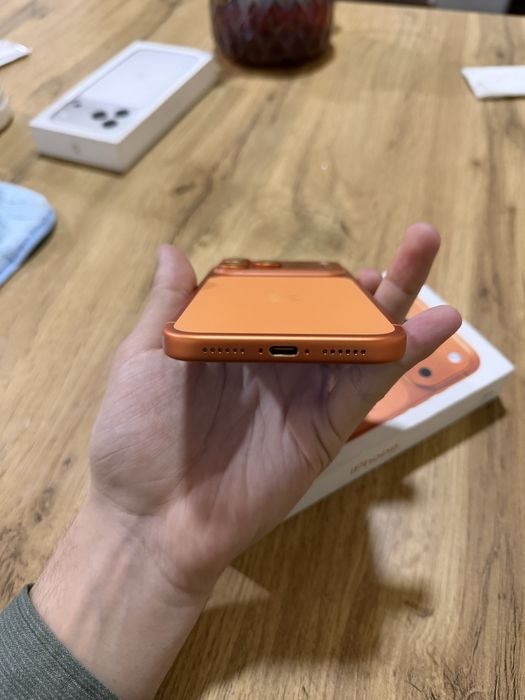 Продам iPhone 17 Pro Max