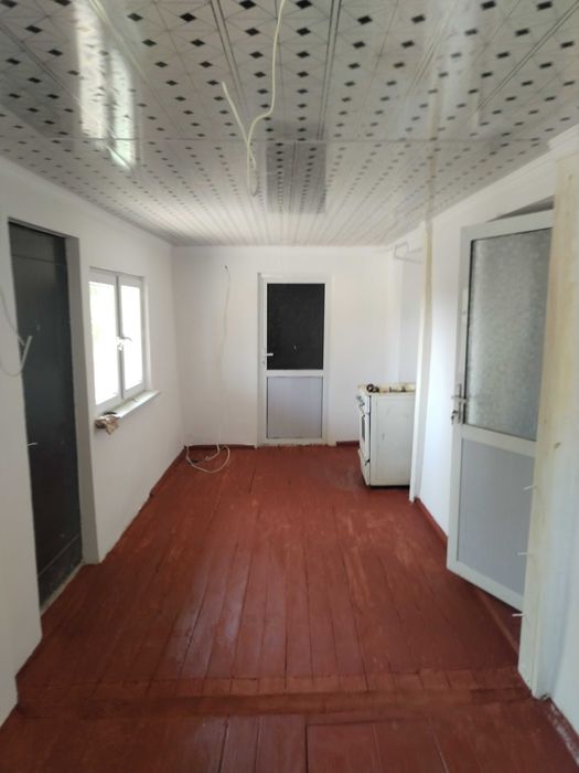 Hovli uy sotiladi,Olmaliq,GRE,3 hona,8 sotox