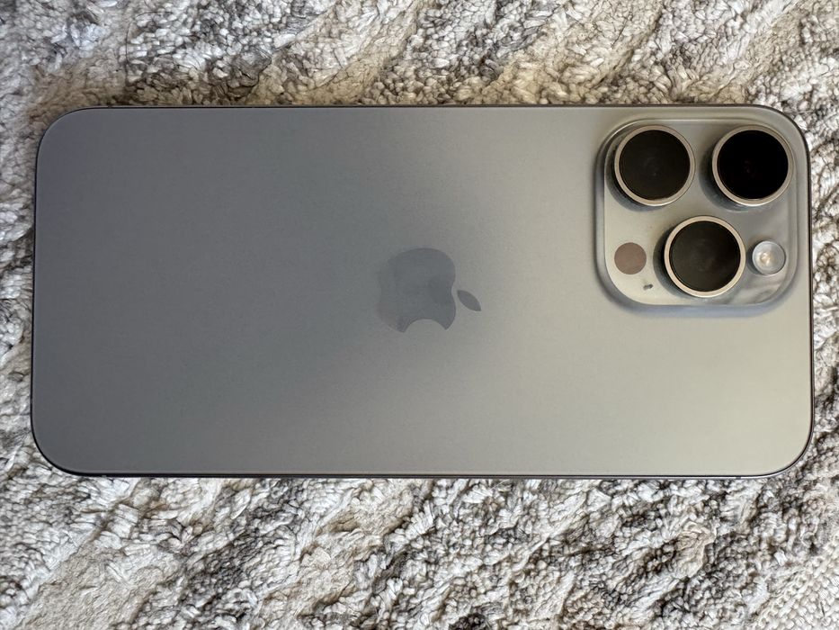 Iphone 15 pro max titan silver 256 LL/A