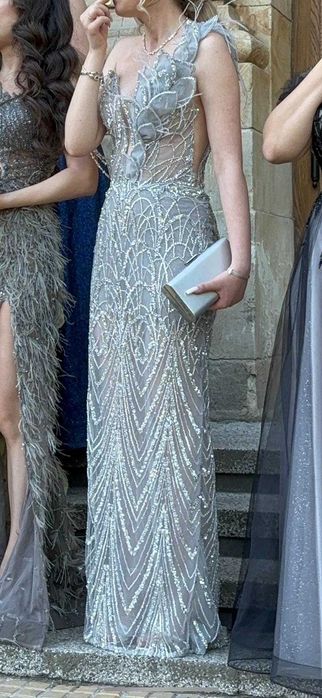 Рокля за абитуриентски бал