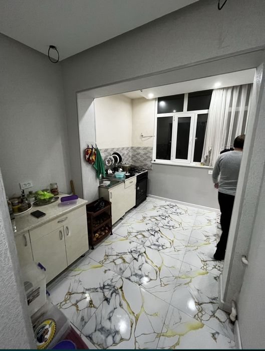 Yunudobod 15 kvartal 4/5/5 uy sotiladi