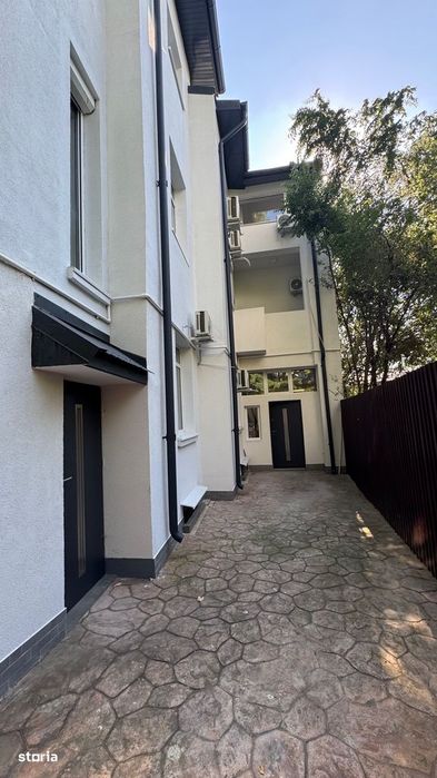 De inchiriat Imobil  9 camere , 285 mp. Cantemir langa Metrou