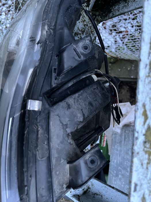 Фарове за бмв е90 320д