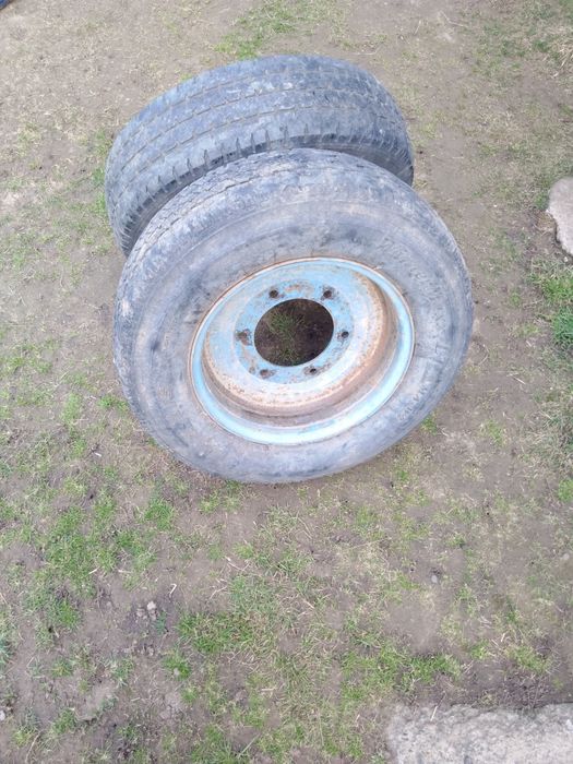 Vând 2 genți de căruță