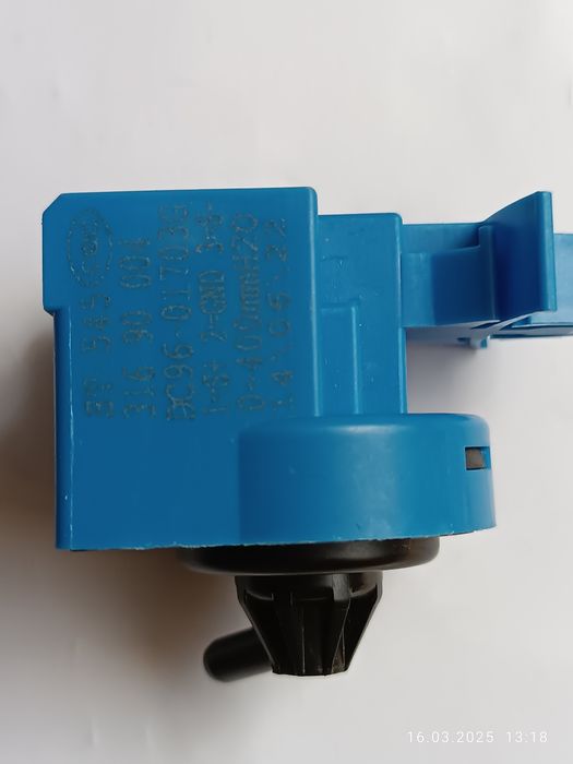 Продам датчик уровня воды(пресостат) ST 545 стир.маш Автомат