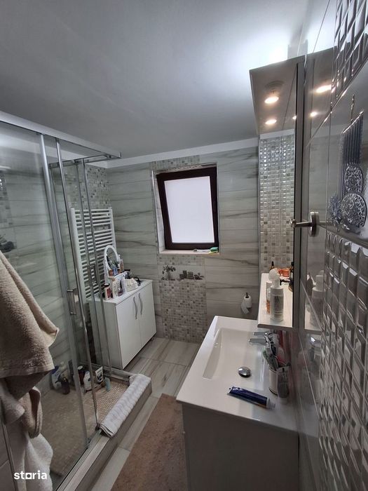 Casă Rustica într-o zonă superbă "Dambul Morii"