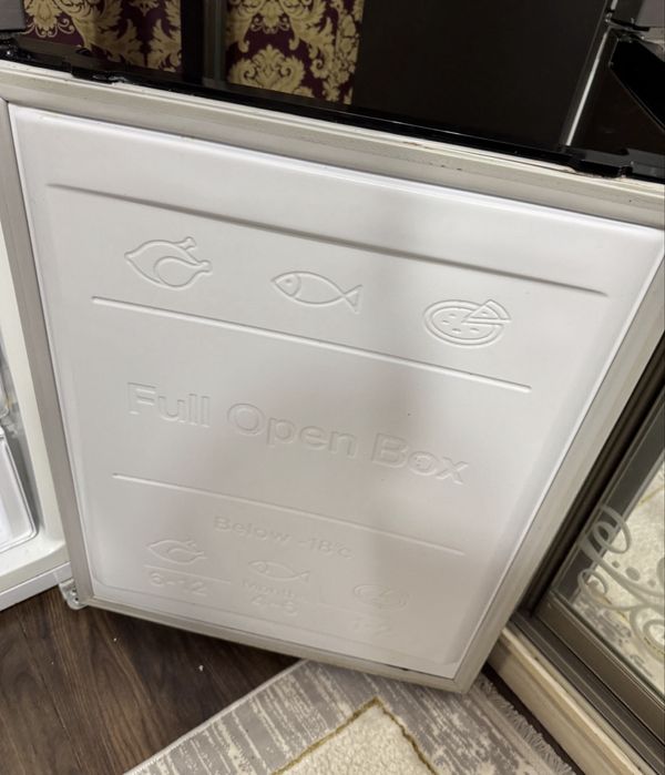 Холодилник Самсунг