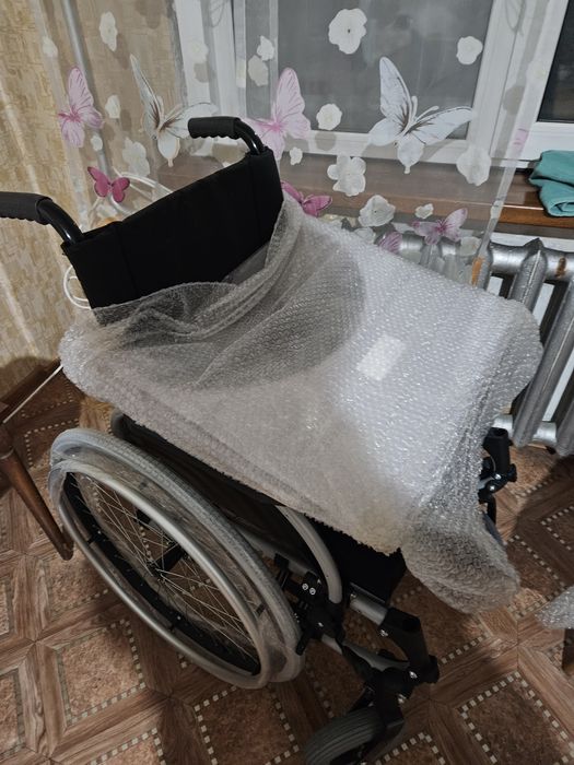 Продается новая кресло-коляска Старт