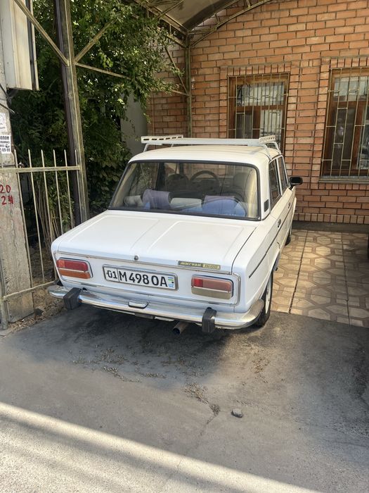 Автомобиль Жигули ВАЗ-2103